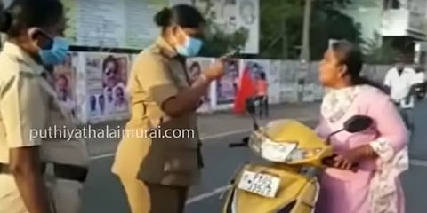 மாஸ்க் அணியாததால் அபராதம்: பெண் காவலர்களுடன் வாக்குவாதத்தில் ஈடுபட்ட பெண்