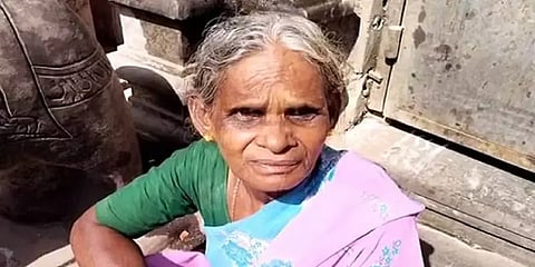 கும்பகோணம்: மாமியார் திட்டியதால் கோயில் வாசலில் விட்டுச்சென்ற மருமகள்