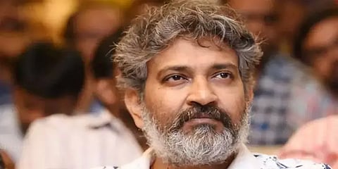 ”டெல்லி விமான நிலையத்தில் தெரு நாய்கள்"- அதிருப்தி தெரிவித்த ராஜமெளலி