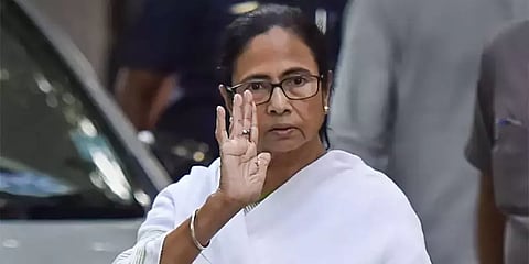 பாஜக எம்எல்ஏவுடன் சந்திப்பு? சொலிசிட்டர் ஜெனரலை தகுதி நீக்கம் செய்ய திரிணாமுல் போர்க்கொடி