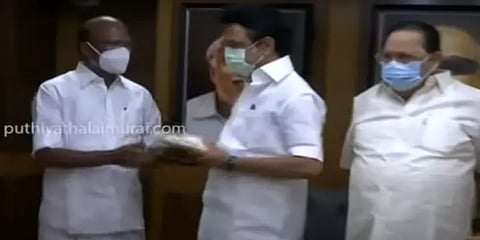 முன்னாள் அமைச்சர் பழனியப்பன் திமுகவில் இணைந்தார்