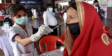 தமிழகத்தில் 4000க்கும் கீழ் குறைந்தது கொரோனா பாதிப்பு