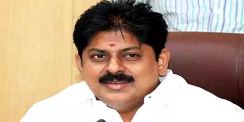 ``சட்டமன்றத்துக்கு மனைவி எனக்கூறி அழைத்துச் சென்றார்`` - நடிகை சாந்தினி தரப்பு வாதம்