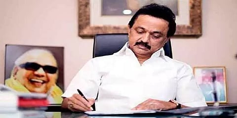 தஞ்சை: செருமங்கலம் அரசு நேரடி நெல் கொள்முதல் நிலையத்தில் முதல்வர் திடீர் ஆய்வு