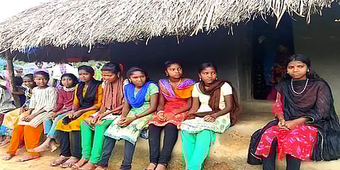 ப்ளஸ் 1 சேரும் முதல் தலைமுறையினர்... அரசுப் பள்ளி தலைமையாசிரியரால் சாத்தியமான கனவு!