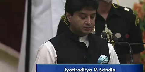 ம.பி.யில் பாஜக ஆட்சிக்கு 'வித்திட்டவர்' - புதிய மத்திய அமைச்சர் ஜோதிராதித்ய சிந்தியா யார்?