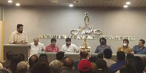 ஏழை மாணவர்களின் கல்விக்கு உதவி: கேரளாவில் புதிய முயற்சியில் 'அம்மா'