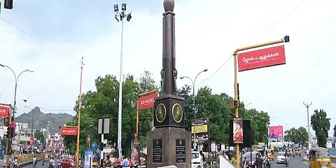 மிரண்டுபோன ஆங்கிலேயர்: 215ம் ஆண்டில் வேலூர் சிப்பாய் புரட்சி - வலிமிகு வரலாற்றுப் பின்னணி!