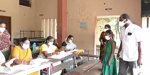 தருமபுரி அரசு மேல்நிலைப் பள்ளியில் அதிகரித்த மாணவர் சேர்க்கை: மகிழ்ச்சியில் ஆசிரியர்கள்