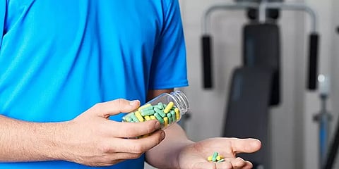 ஸ்டீராய்டுகளை உட்கொள்பவர்கள் கவனத்துக்கு... - பக்கவிளைவுகளும் முன்னெச்சரிக்கையும்