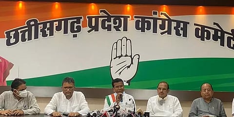 பஞ்சாபை தொடர்ந்து சத்தீஸ்கர் மாநிலத்திலும் காங்கிரஸ் கட்சிக்குள் வெடித்த கோஷ்டி பூசல்