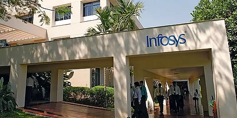 35,000 பட்டதாரிகளை வேலைக்கு எடுக்க இன்ஃபோசிஸ் திட்டம்