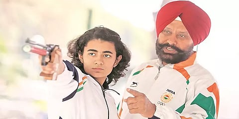 ஒலிம்பிக் துப்பாக்கிச் சுடுதல்: இலக்கை குறிவைக்கும் இந்திய நாயகி யாஷாஸ்வி தேஸ்வால்