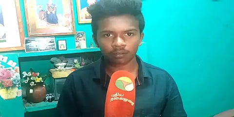 விருதுநகர்: வறுமையிலும் திறமையோடு விமானம் செய்யும் பணியில் ஏழை மாணவன்