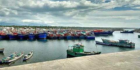 20 வருடங்களுக்கு முன் இயங்கிய மீனவர் பயிற்சிப் பள்ளி எங்கே? - இது குளச்சல் பிரச்னை.!