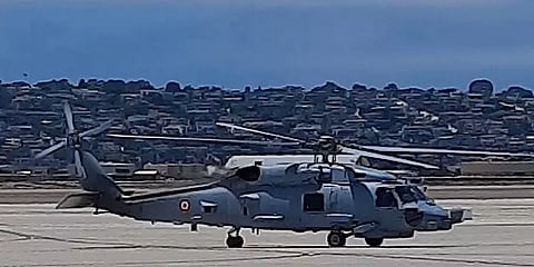 அமெரிக்காவிடம் 2 'எம்ஹெச்-60 ஆர்' ரக ஹெலிகாப்டர்களை வாங்கிய இந்தியா