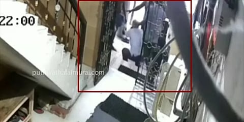 சிதம்பரம் நடராஜர் கோவிலுக்கு சென்ற முதியவர் மீது தாக்குதல்: வெளியான சிசிடிவி காட்சிகள்