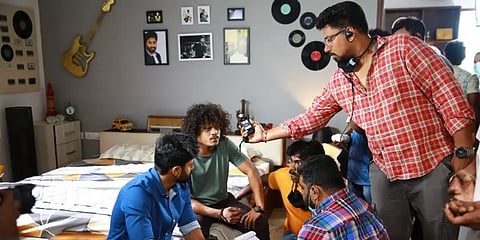 அஸ்வின், புகழ் நடிக்கும் 'என்ன சொல்லப் போகிறாய்' படப்பிடிப்பு ஆரம்பம்