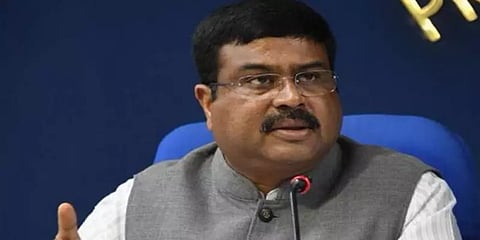 சென்னை ஐஐடியில் சாதி, மத பாகுபாடு இல்லை: டி.ஆர்.பாலு கேள்விக்கு தர்மேந்திர பிரதான் பதில்