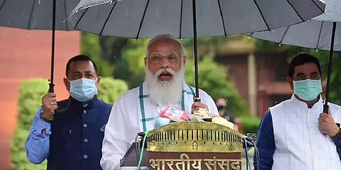 'பாகுபலி' முதல் 'ஜனநாயகம்' வரை - பிரதமர் மோடி நிகழ்த்திய சிற்றுரையின் அம்சங்கள்