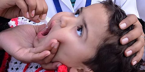 கொரோனாவால் முத்தடுப்பு ஊசி போடத்தவறிய 30 லட்ச இந்திய குழந்தைகள்: அபாயத்தை உணருமா அரசு?