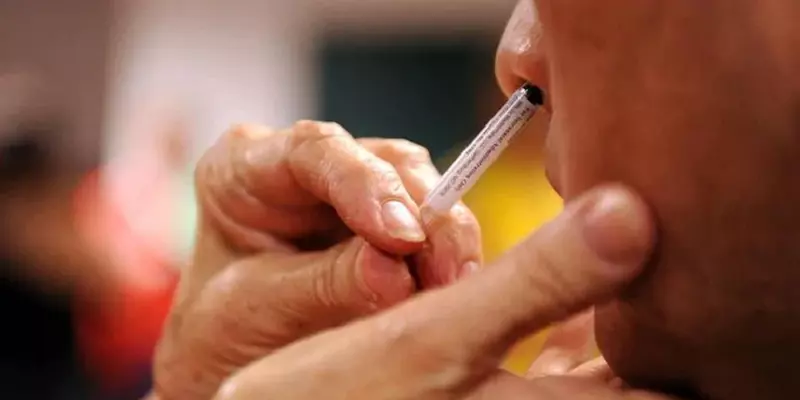 சொட்டு மருந்துபோல் குழந்தைகளுக்கு மூக்கு வழி தடுப்பு மருந்து: மத்திய அரசு புது தகவல்