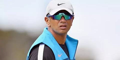 "அப்போது இந்தியாவின் சுவர்; இப்போது வழிகாட்டி" - உருமாறிய ராகுல் டிராவிட்