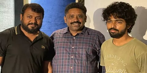 ஆக்ஷன் த்ரில்லருக்கு மாறிய இயக்குநர் சீனு ராமசாமி: தேனியில் தொடங்கும் படப்பிடிப்பு