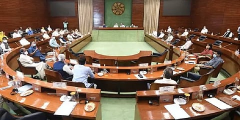 ''கூடுதல் தடுப்பூசி வழங்குக'' : பிரதமர் மோடியிடம் தமிழ்நாட்டு எம்.பி.க்கள் வலியுறுத்தல்