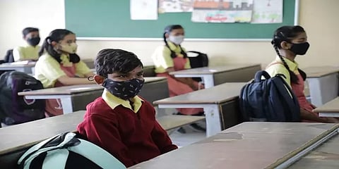 குஜராத்தில் 26-ஆம் தேதி முதல் பள்ளிகள் திறப்பு