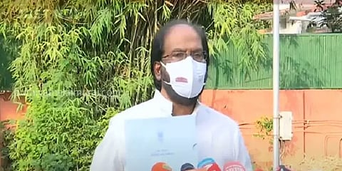 மாநில மொழிகளையும் ஆங்கிலத்தையும் மத்திய அரசு புறக்கணிக்கிறது : திமுக எம்.பி திருச்சி சிவா