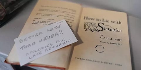 இங்கிலாந்து: நூலகத்தில் 63 ஆண்டுகளுக்கு முன்பு எடுத்த புத்தகத்தை திருப்பி அளித்த வாசகர்