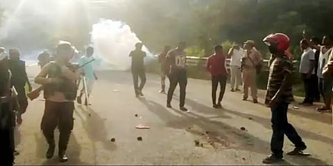 விஸ்வரூபம் எடுத்த அசாம் - மிசோரம் எல்லை பிரச்னை: 6 போலீஸ் உயிரிழப்பு; சிஆர்பிஎஃப் குவிப்பு