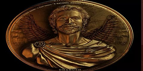 ‘ஆயிரத்தில் ஒருவன் கெட்டப்பா?’ - வரலாற்று நாயகன் தோற்றத்தில் தனுஷ் பிறந்தநாள் காமன் டிபி