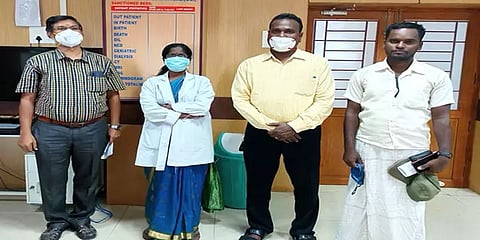 புதுக்கோட்டை: கண்ணில் புதைந்த இரும்புத் துகள்கள் - கச்சிதமாக அகற்றிய அரசு மருத்துவர்கள்