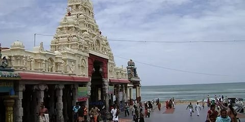 2 கிலோ தங்கம், 16 கிலோ வெள்ளி: திருச்செந்தூர் முருகன் கோயிலில் ரூ.2.44 கோடி காணிக்கை