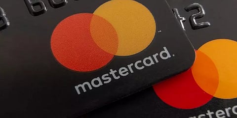 இந்தியாவில் 'மாஸ்டர் கார்டு' விநியோகத்துக்கு தடை: காரணமும் விளைவுகளும் - ஒரு பார்வை