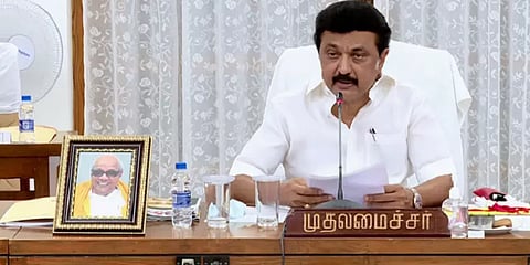 தமிழ்நாட்டில் கொரோனா ஊரடங்கு நீட்டிப்பு தொடர்பாக முதல்வர் இன்று ஆலோசனை
