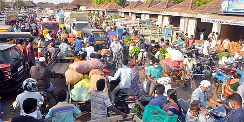 சென்னை: இன்று முதல் 9 இடங்களில் வணிக வளாகங்கள், கடைகளை மூட உத்தரவு