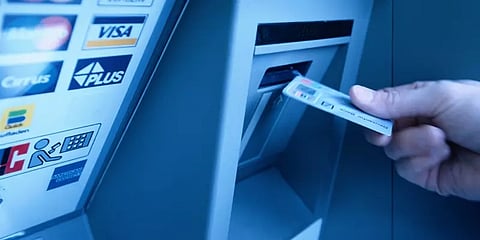 வங்கிகள் இடையே பரிவர்த்தனை கட்டணம் உயர்வு