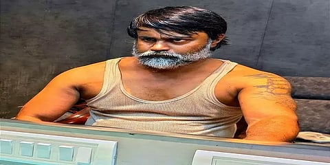 செல்வராகவனா இது? - வைரலாகும் புது கெட்டப்