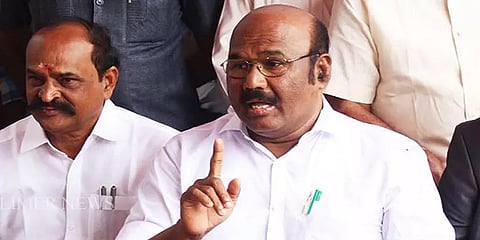 சட்டப்பேரவையில் கருணாநிதி படத்திறப்பு விழாவை அதிமுக புறக்கணிக்கிறது: ஜெயக்குமார்