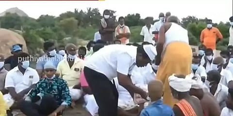 மதுரை: இந்துக்களும் இஸ்லாமியர்களும் இணைந்து நடத்திய திருவிழா