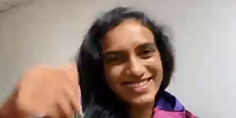 “அனைவருக்கும் நன்றி” - இந்தியா திரும்பினார் பி.வி.சிந்து