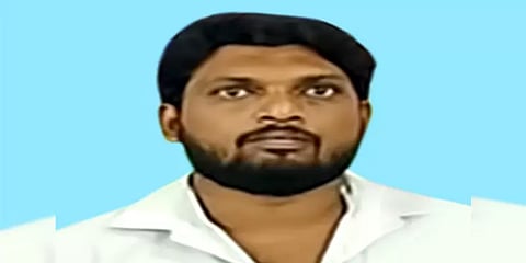 சிறுமியுடன் எடுத்த புகைப்படங்களை ஃபேஸ்புக்கில் வெளியிட்ட அதிமுக நிர்வாகி போக்சோவில் கைது