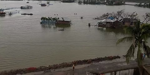 கடலூர்: வெள்ள நிவாரணம் வழங்கியதில் ஊழல்; வி.ஏ.ஓ. சஸ்பெண்ட்