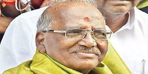 அதிமுக அவைத்தலைவர் மதுசூதனன் உடல்நலக் குறைவால் காலமானார்