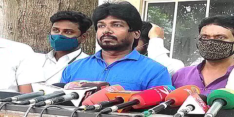 சென்னை: கொலை மிரட்டல் விடுத்ததாக ஜி.பி.முத்து மீது நடிகர் காதல் சுகுமார் புகார்