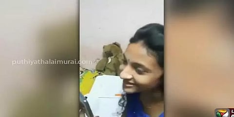 'சீக்கிரம் ஸ்கூலை திறங்க சார்' - மாணவியிடம் தொலைபேசியில் பேசிய முதல்வருக்கு கோரிக்கை