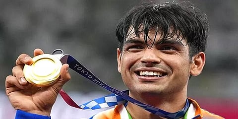 இந்திய தங்க தாகத்தை தணித்த நீரஜ் சோப்ரா: ஒலிம்பிக்கில் புதிய வரலாறு எழுதிய பெருமித தருணம்